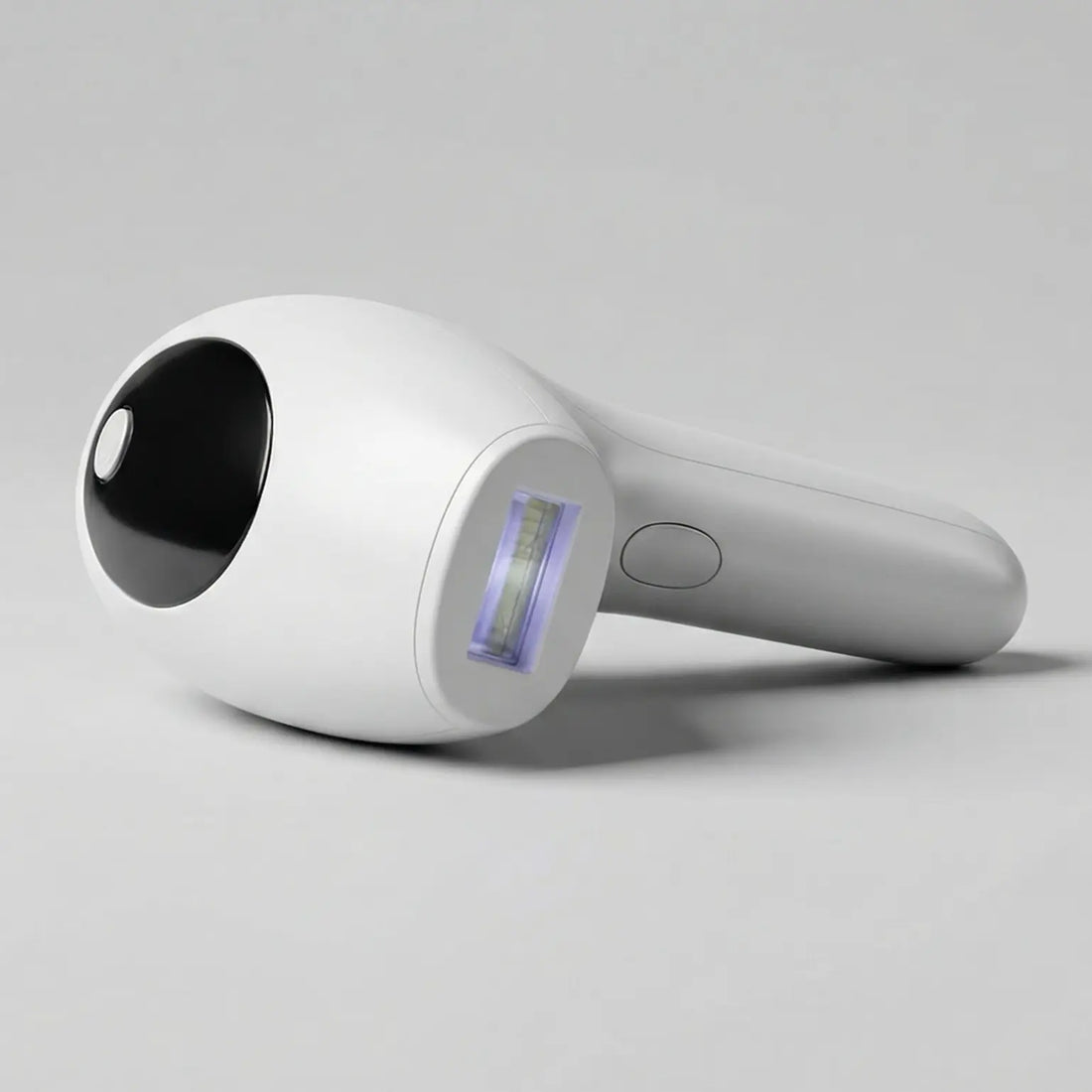 GlowPro IPL+ handset featuring clinical-grade quartz lamp for safe, at-home permanent hair removal in Pakistan